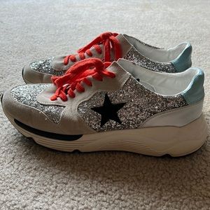 White Raven Sneakers